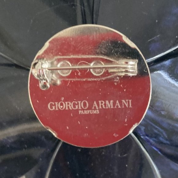 Large and luminous flower brooch by Giorgio Armani - Picture 3 of 4